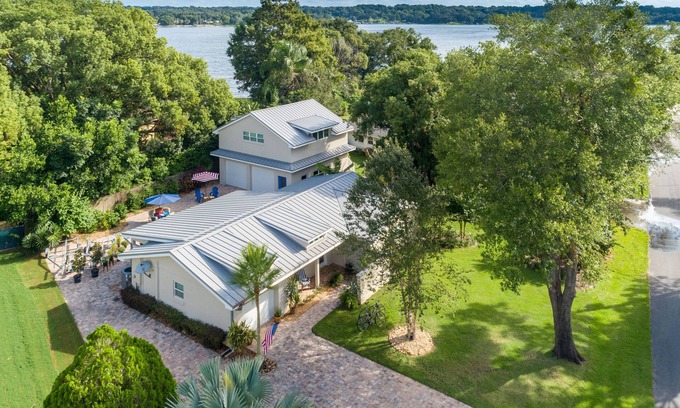 Mount Dora House | Pristine lodging! 5 min from DT Mt. Dora! ☀️SUMMER SPECIAL☀️ B2G1 night free❗️