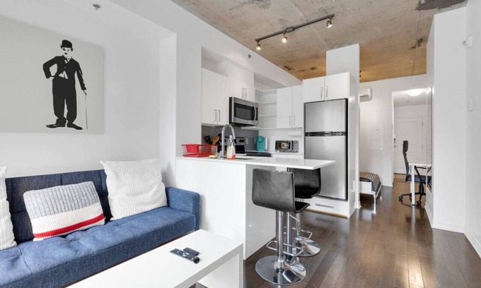 Milton Park Apartment | Pristine Parc Avenue Pad