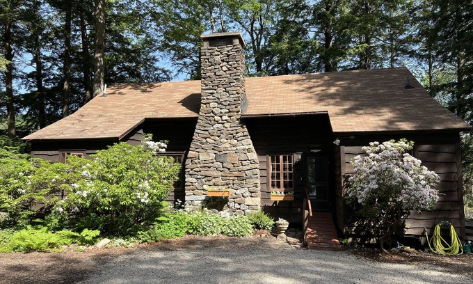 West Hartland Cottage | Pristine Private Lakefront Cottage in West Hartland CT - Two Season Rentals