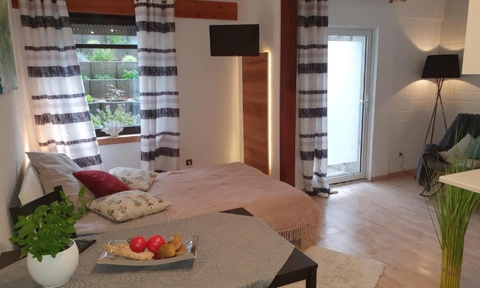 Straelen Apartment | Privat Apartaments , eigene Eigang, eigene Badezimmer, und eigene Küche