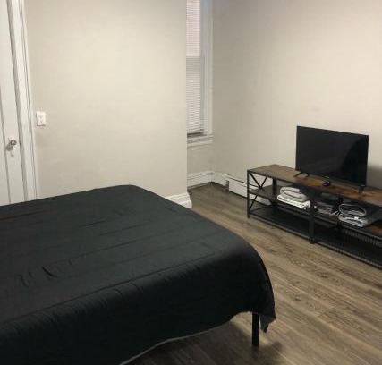 Union City Apartment | Private 2-bedroom apartment and New York City Manhattan only 15 mins away