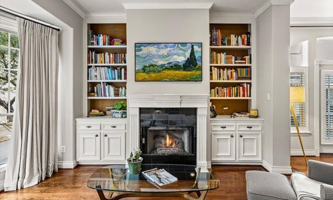 Hyde Park House | Private 3-Story Home + Near Med Center + Museums