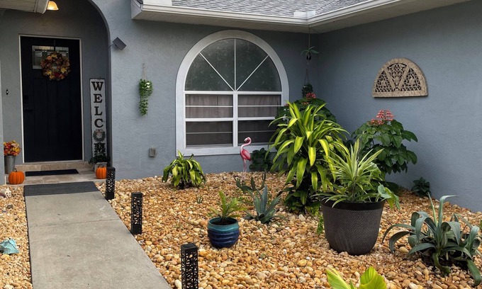 Citrus Springs House | Private 4 bedroom, Pool, near Rainbow Springs State Park and enclosed yard.