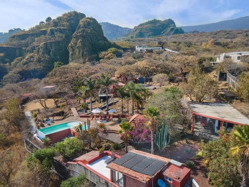 Tepoztlan House | Private 5-Bedroom Compound with Pool Tepoztlán Retreat