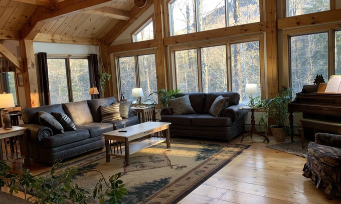 Chittenden House | Private and Peaceful Home Close to Mountain Top Inn and Killington-Pico Resorts