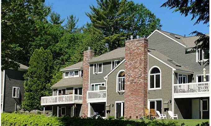 North Bridgton House | Private and Quiet Lakefront Unit With Private Beach & Dock