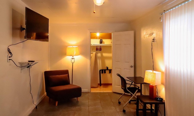 Jefferson Apartment | Private Apartment in Woodlawn San Antonio Area