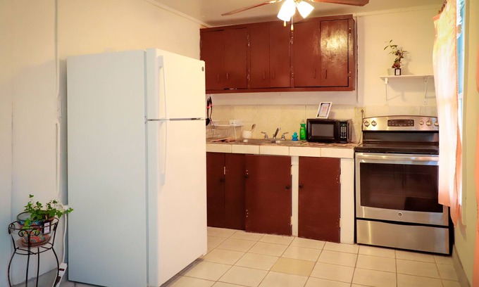 Jefferson Apartment | Private Apartment in quiet neighborhood