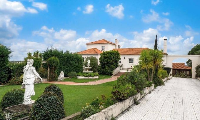 Setubal Apartment | Private apartment in Casa Beatriz by Hostlovers