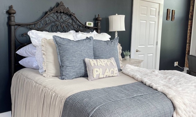 Livingston Apartment | Private apartment in the completely restored & oldest Livingston Sq building.