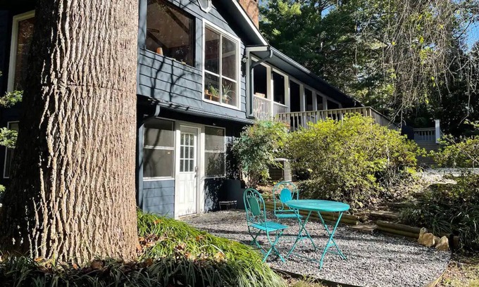 Landrum Apartment | Private Apartment on Beautiful Grounds, within walking distance of Landrum SC