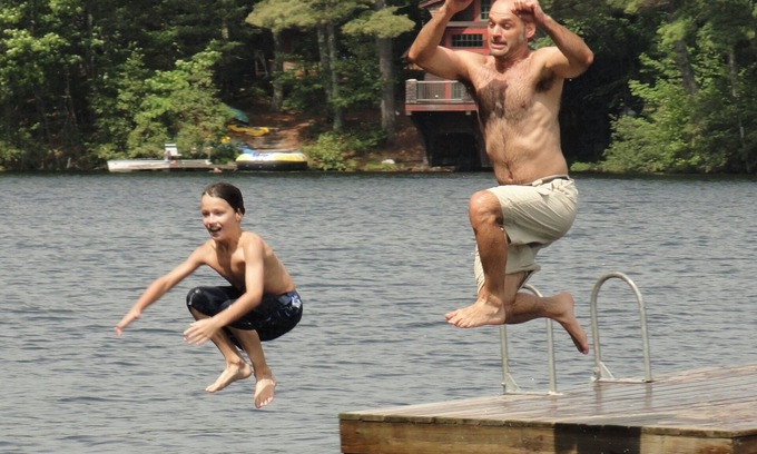 Greenwood House | Private beach, 8 kayaks/canoes, Bocce- perfect for multiple families to share!