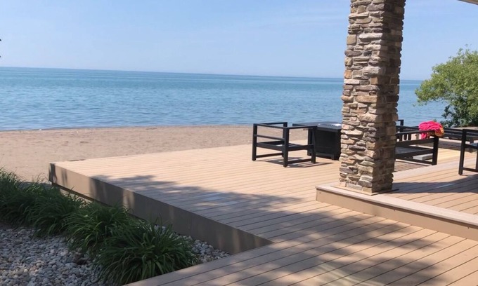 Harwich House | PRIVATE BEACH