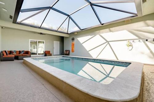 Port Saint Lucie House | Private Bedroom with Bath & Pool Access in Peaceful Port Saint Lucie