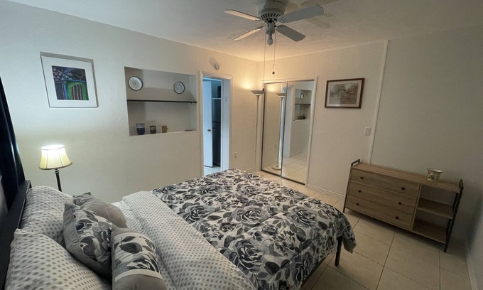 Egypt Lake-Leto Bed & Breakfast | Private bedroom w/AC & Heating + Bathroom