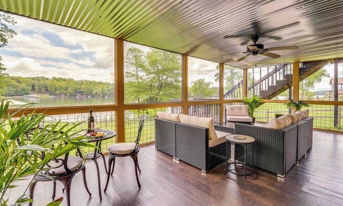 Hayesville House | Private Boat Dock & Grill: Lake Chatuge Getaway!