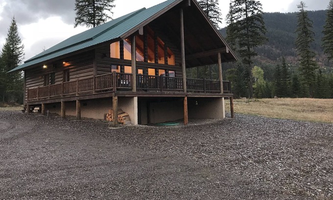 Noxon House | Private Cabin With Mountain Views!