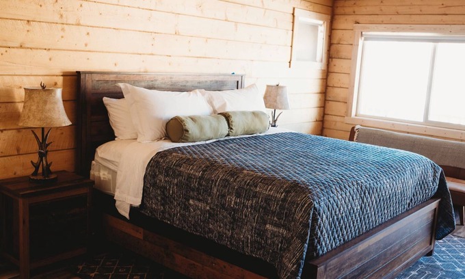 Hanksville Cabin | Private cabins near Goblin Valley State Park. Pet-Friendly!