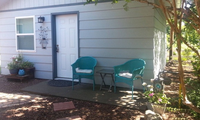 Walla Walla East Cottage | Private, comfortable, convenient home base for your adventures in Walla Walla