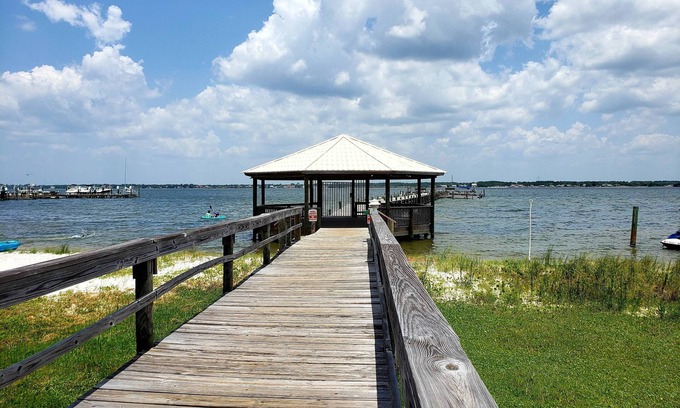 Navarre Beach House | Private Community Pier. Steps from the beach. Newly Renovated, Beautiful Decor.