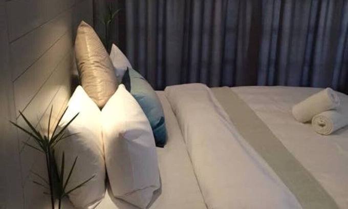 Kempton Park Apartment | Private Contemporary Suite II *Modern Airport Stay