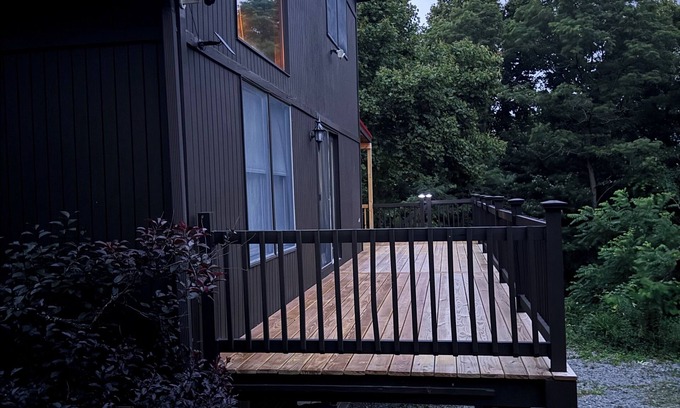 Portersville House | Private Cottage minutes from Moraine State Park and McConnell's Mill State Park.