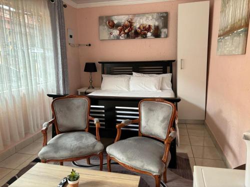 Greater Johannesburg Metropolitan Area Apartment | Private Cottage