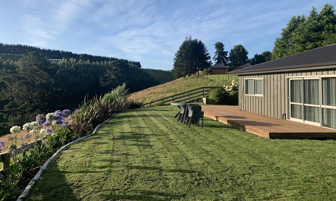 Wairakei House | Private Country Cottage