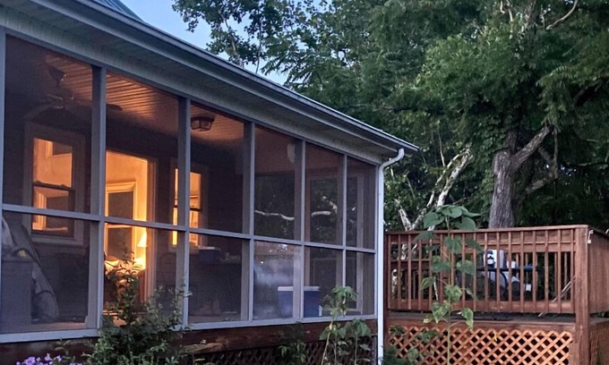 Craig Creek Cabin | Private Creekside Cabin, Ideal for Couples, Small Families
