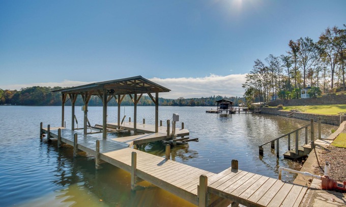 Waterloo Cottage | Private Dock: Pet-Friendly Lake Greenwood Cottage