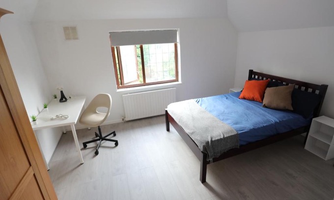 Preston House | Private Double room in Wembley