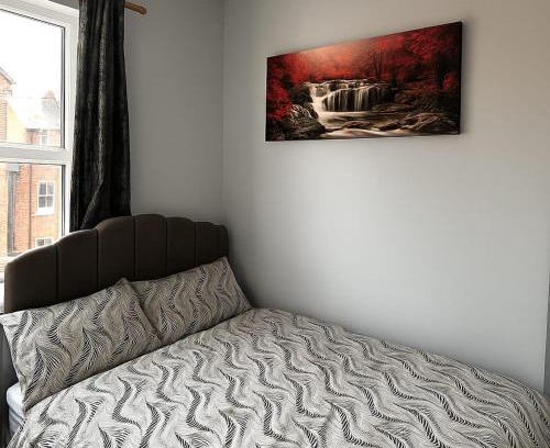 Rotherham House | Private ensuite room close to Rotherham city centre 3