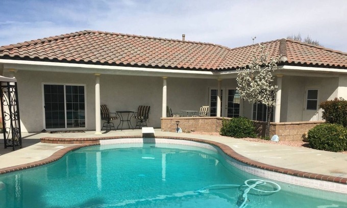 Lancaster House | Private Estate Casita with Pool!