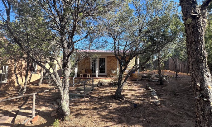Vista Encantada House | Private estate-property on 4 secluded acres minutes to town