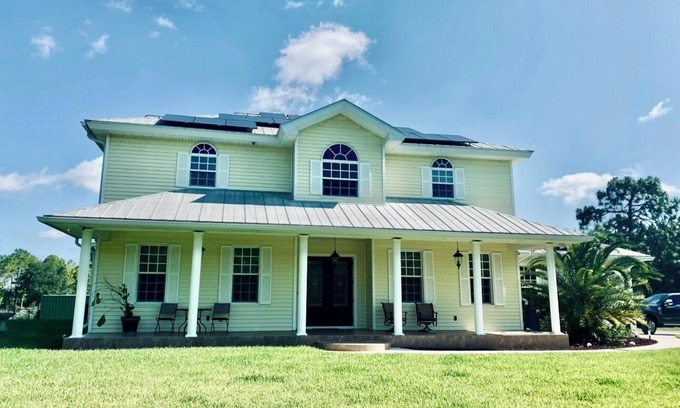 Lehigh Acres House | Private & Gated 4-bedroom house with 10.6 Acres, Game Rooms, Pool, Hot Tub, Bar