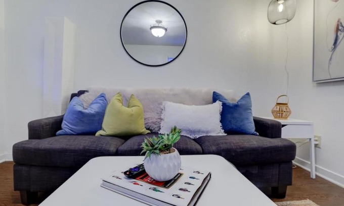 Midtown Apartment | Private Gated Cottage Walk to Overton Square