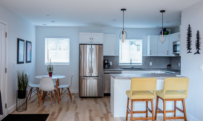 Regional District of Nanaimo House | Private Guest House -Villa in the Valley-