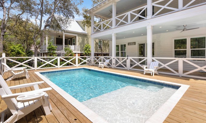 San Juan House | Private Heated Pool, 6-Seater Golf Cart, Large Living Areas