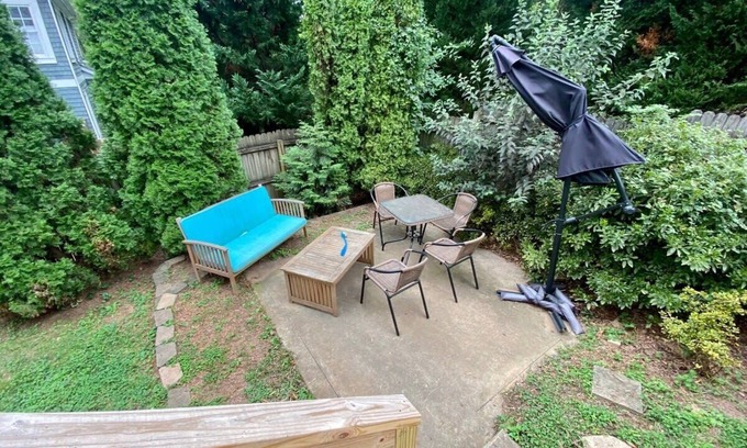 Plaza Midwood House | Private Hilltop Home in Popular Plaza Midwood