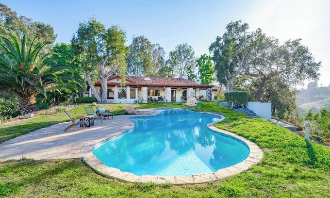 Fallbrook House | Private Hilltop Sanctuary in Fallbrook