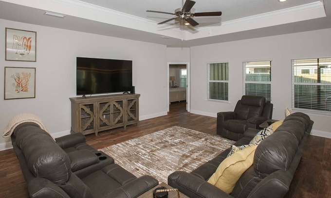 Foley House | Private Home, Quiet Neighborhood, Ten minutes to Beach