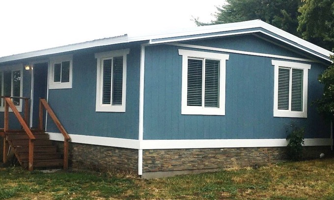 Lewiston House | Private Hot Tub & Executive Home for up to 10 Guests