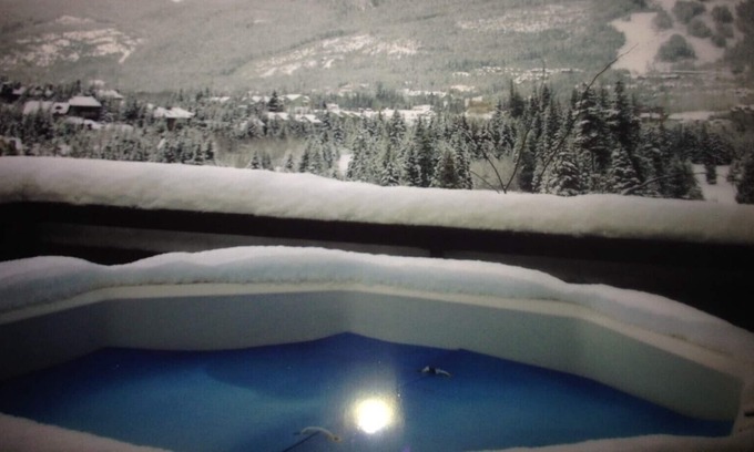 Blueberry Hill Condo | Private Hot Tub, outdoor Swimming Pool, 1mile to village with Shuttle