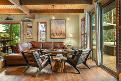 Eagle-Vail House | Private Hot Tub, Pet Friendly, Beds for any group dynamic