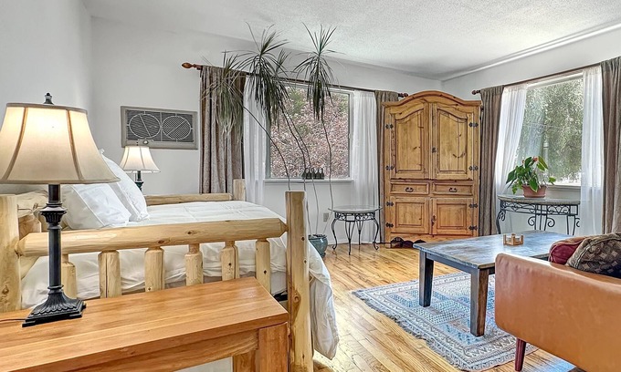 Paonia House | Private House Inside Charming Hotel