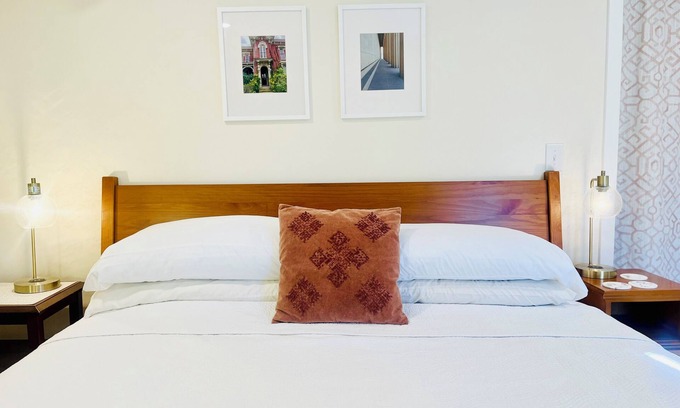 Nashville Apartment | Private King Suite, Mins to BNA, Downtown