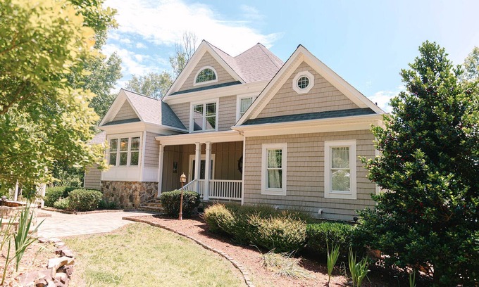 Roxboro House | Private Lakefront Getaway