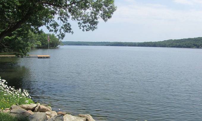 Vassalboro Cottage | Private lakeside cottage, within walking distance of 36 hole golf course.