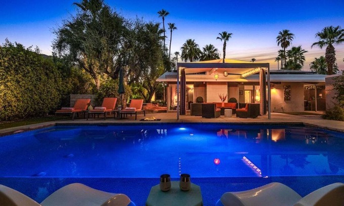 Vista Las Palmas House | Private Las Palmas Hideaway - Luxury Meets History: Iconic Design with Stunning Mountain Views