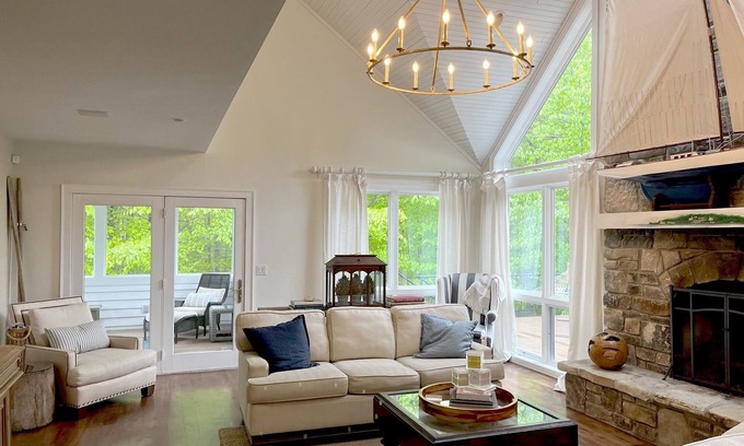 Ephraim House | Private, Luxury Family Retreat 3min to downtown Ephraim & Sister Bay, Door Co
